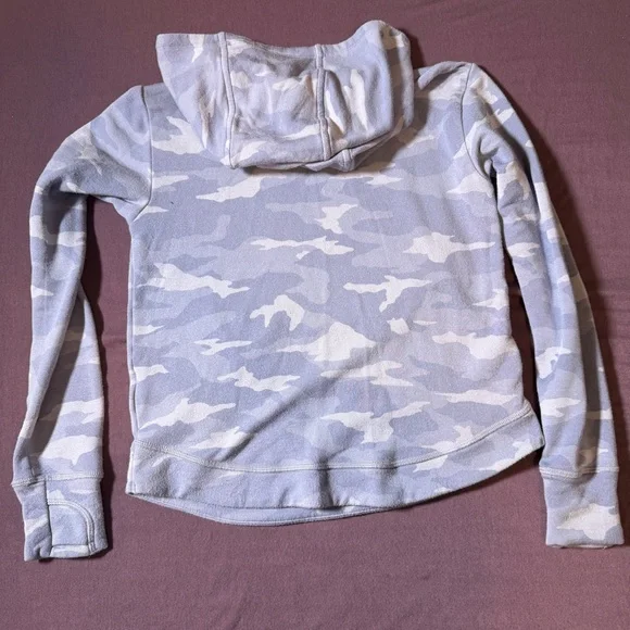 Athleta Girl Printed Break The Curve Hem Hoodie Light Purple Camo - Size M 8/10 - Picture 7 of 7